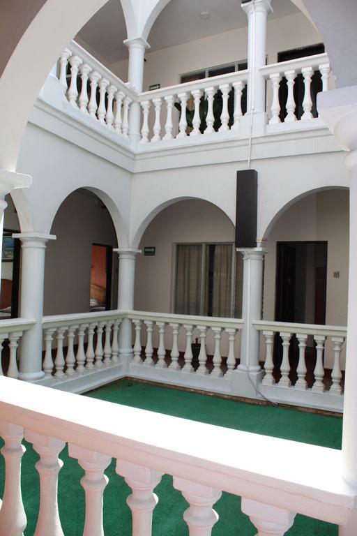Hotel Posada Dona Lala Tlacotalpan Exterior foto